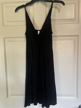 Black Sleeveless V-Neck Women's Dress